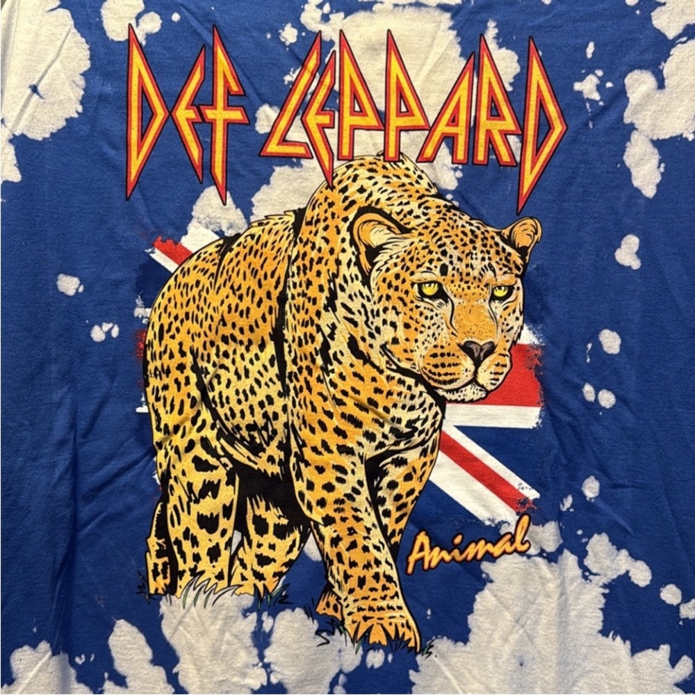 Def Leppard Graphic T-Shirt Tie dye Mens Size Small Animal